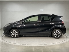 アクア Sスタイルブラック