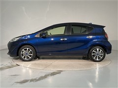 アクア Sスタイルブラック