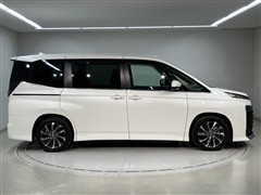 ヴォクシーHV S-Z