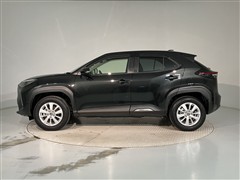 ヤリスクロス HV G