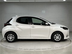 ヤリス ハイブリッド G