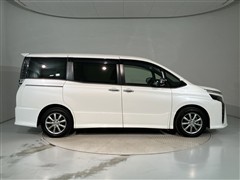 ヴォクシー ZS キラメキ2 7ニン