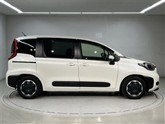 シエンタ HEV Z 7ニンノリ