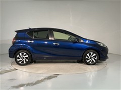 アクア Sスタイルブラック