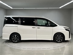 ヴォクシー ZS キラメキ3