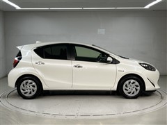 アクア Sスタイルブラック