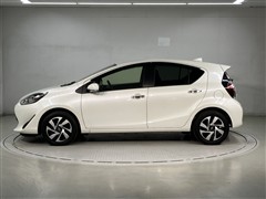 アクア S スタイルブラック