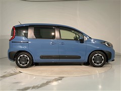 シエンタ HV Z 7ニンノリ