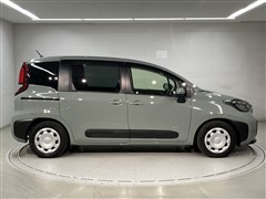 シエンタ HEV G 5ニンノリ