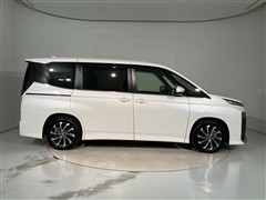 ヴォクシー HV S-Z 7ニンノリ