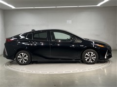 プリウスPHV SナビPセーフティ+