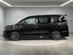 ヴォクシー ZS GRスポーツ