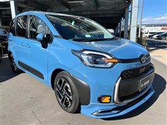 シエンタ HEV Z 7ニンノリ