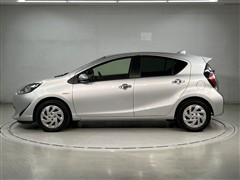 アクア S スタイルブラック