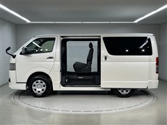 ハイエース ダークプライム2 4WD