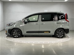 シエンタ HEV Z 5ニンノリ