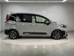 シエンタ HEV Z 5ニンノリ