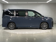 ヴォクシー HEV S-Z