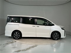 ヴォクシー ZS キラメキ2 8ニン