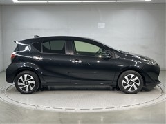 アクア S スタイルブラック