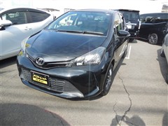 トヨタ　ヴィッツ 1.0F