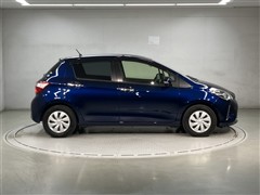 ヴィッツ 1.3F セーフティED3