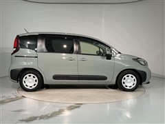 シエンタ HV G 7ニンノリ