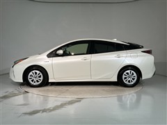 プリウス S セーフティプラス