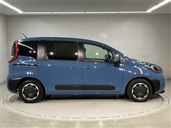 シエンタ HEV Z 7ニンノリ