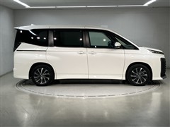 ヴォクシー HEV S-Z