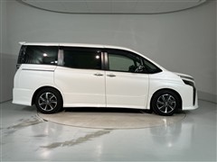 ヴォクシー ZS キラメキ3 4WD