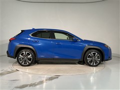 UX250h バージョンL