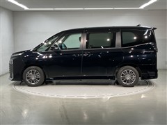 ヴォクシー HEV S-G 8ニンノリ