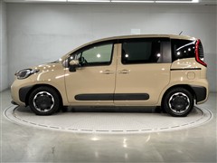 シエンタ HEV Z 5ニンノリ