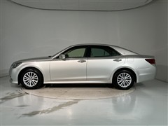 クラウンロイヤル 2.5ロイヤルサルーン