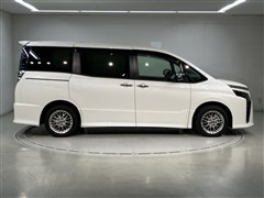 ヴォクシー HV ZS キラメキ3