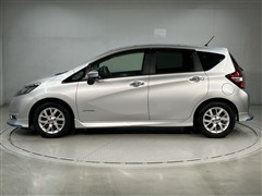 ノート e-パワー X