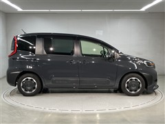 シエンタ HEV Z 5ニンノリ