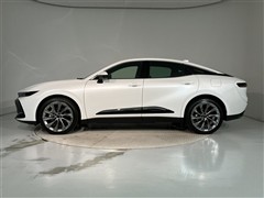 クラウンクロスオーバーG-ADレザー