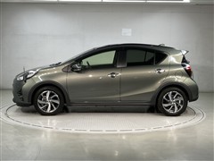 アクア クロスオーバー グラム