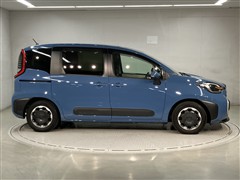 シエンタ HEV Z 7ニンノリ