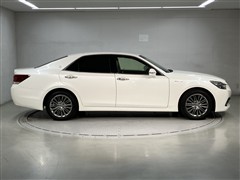 クラウン HV ロイヤルサル-ン