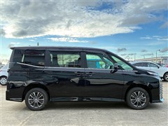 ヴォクシー HEV S-Z 4WD