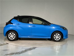 ヤリス ハイブリッド G