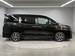 ヴォクシー ZS キラメキ3 7ニン