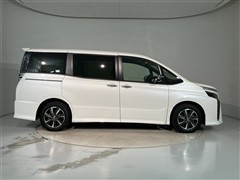 ヴォクシー ZS キラメキ3 7ニン