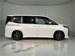 ノア HEV S-Z