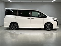 ヴォクシー ZS キラメキ3 7ニン