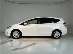 プリウスアルファ S 5ニンノリ