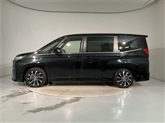 ノア HEV S-Z 7ニンノリ